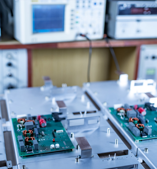 On line monitoring system for the continuity of down conductors